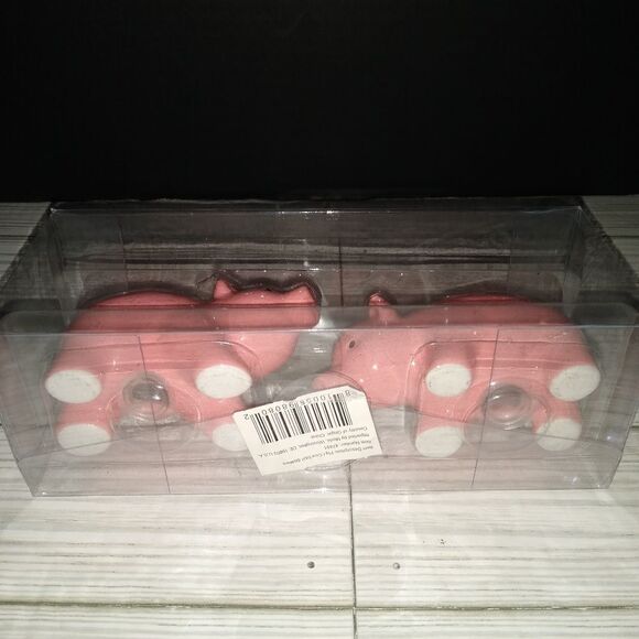 Ceramic Kitchen Pink Pigs Salt And Pepper Shakers Set 3½'in Long - Picture 6 of 8